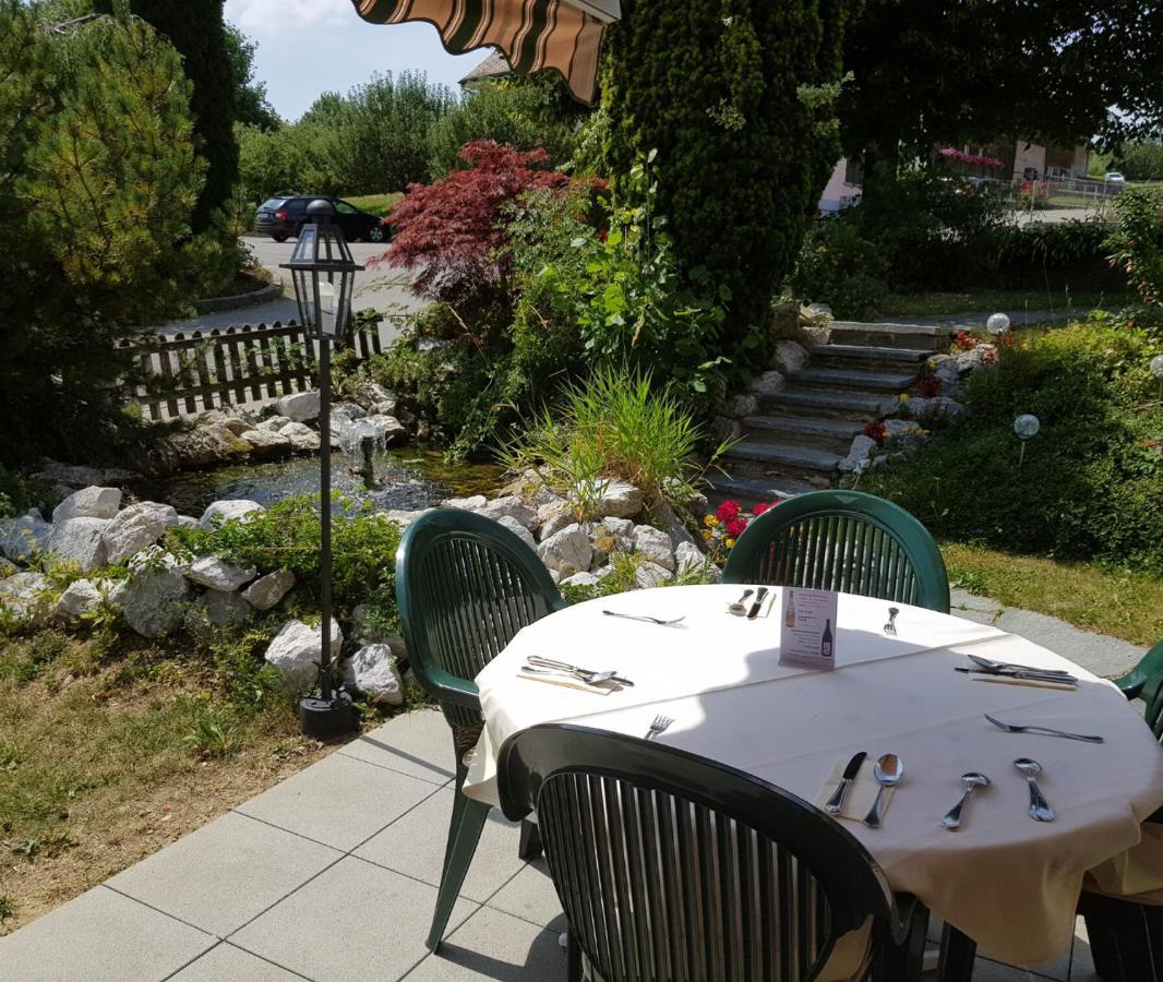 Hotel Restaurant Le Gruyerien Morlon Exterior photo